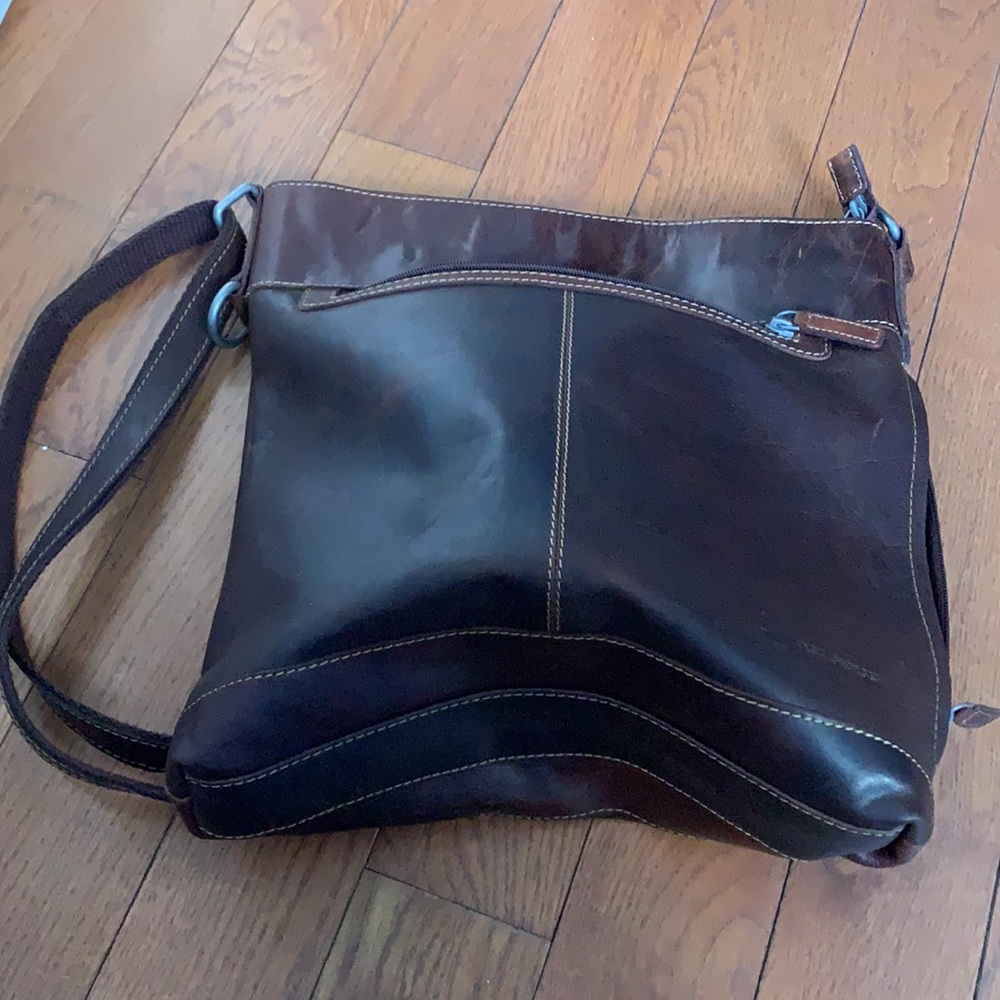 Jack Georges Voyager Auburn leather crossbody bag